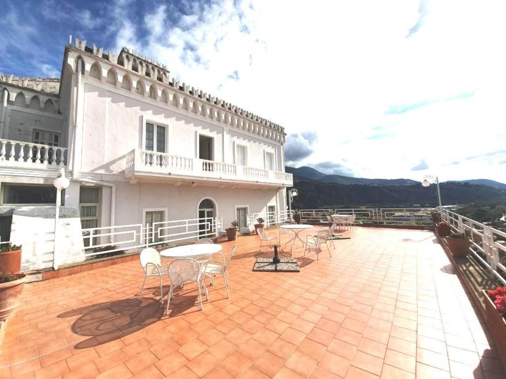 Appartamento Nel Fabbricato Denominato Il Castello Praia a Mare Kültér fotó