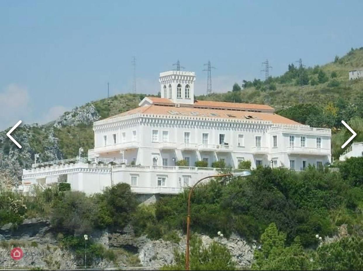 Appartamento Nel Fabbricato Denominato Il Castello Praia a Mare Kültér fotó